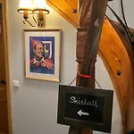 Koller, Haus