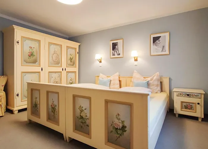 Koller, Haus Konukevi Kitzbühel