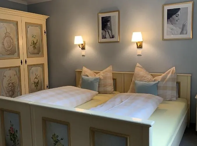 Koller, Pension Haus Guest house