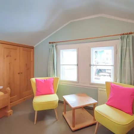 Koller, Haus 5*
